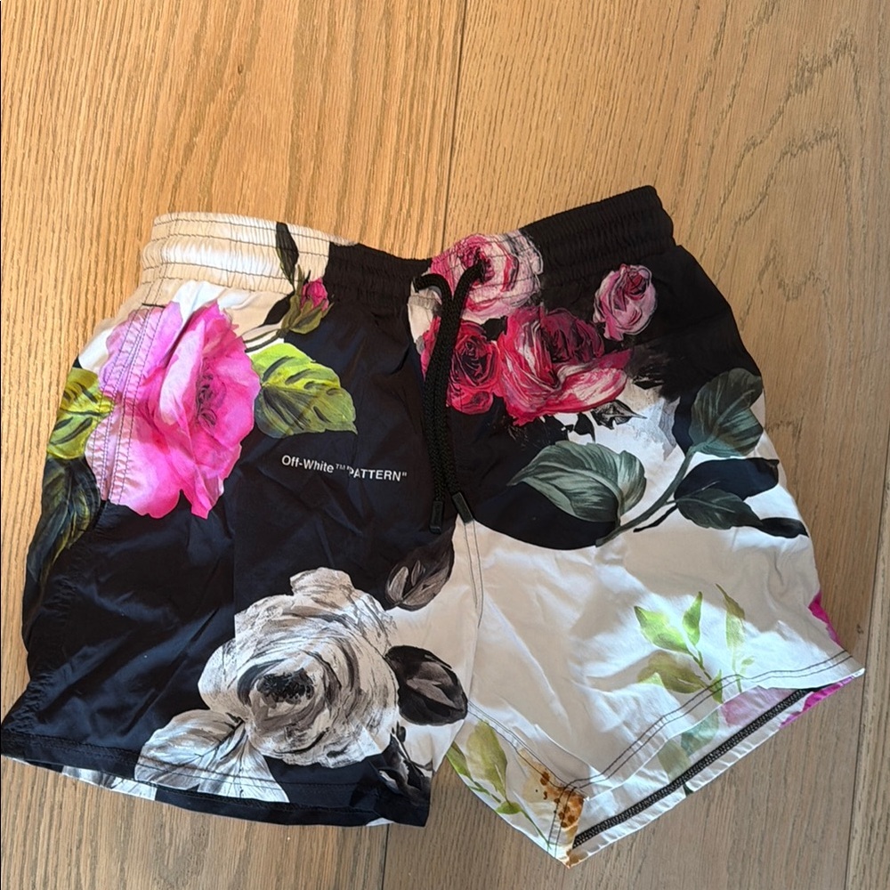 Vilbrequin Off-White Floral Print Swim Shorts, M